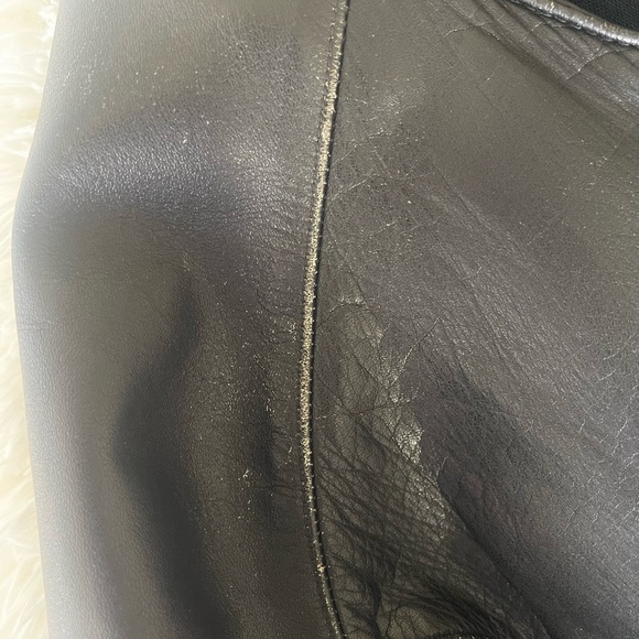 Men’s vintage leather jacket with white stripes. - Picture 10 of 16